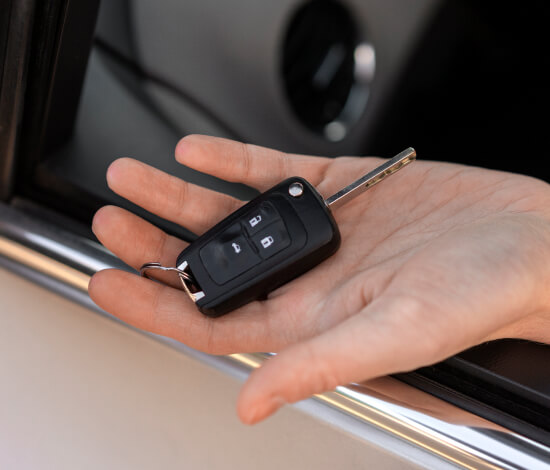 replacement-car-key-after-broken-key-extraction-ignition-img Replacement key made after broken key extraction from the ignition